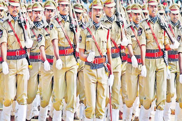 New lessons for upcoming police - Sakshi
