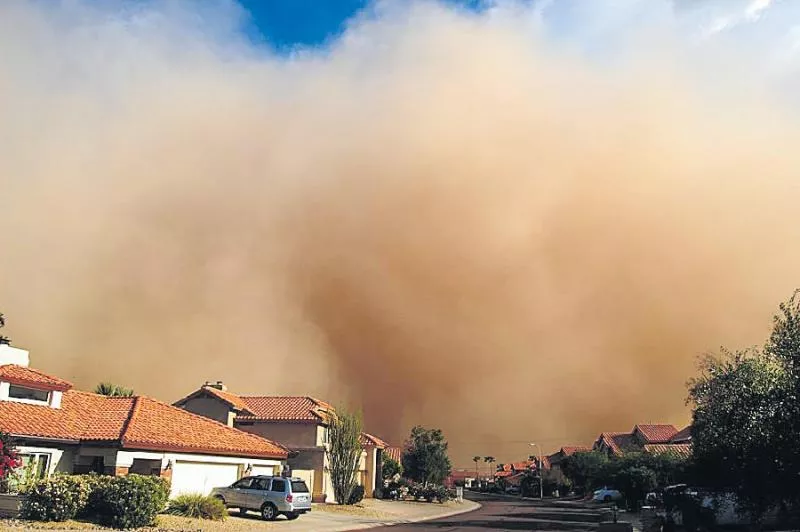 26 dead, over 50 injured due to dust storm - Sakshi