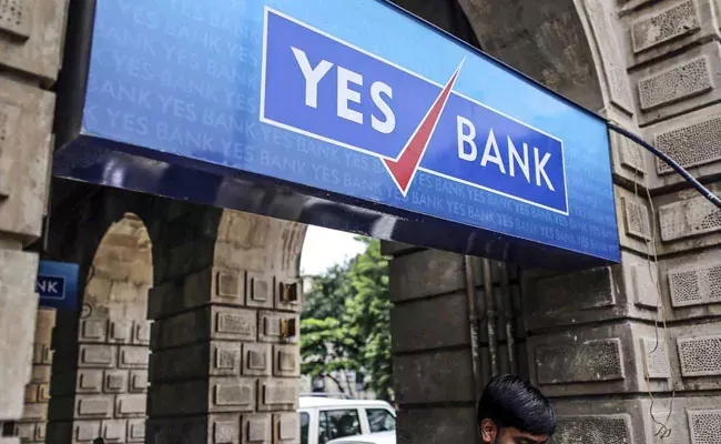 Yes Bank Shares Slump Nearly 20 percent After Q1 Earnings Miss  - Sakshi