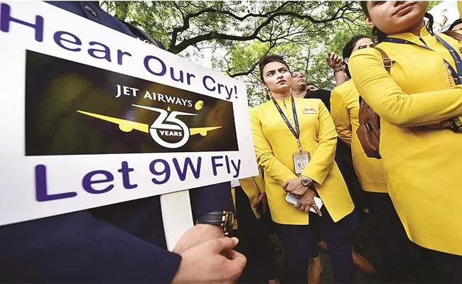 Jet Airways hits upper circuit on report Hinduja Group may bid for airline - Sakshi