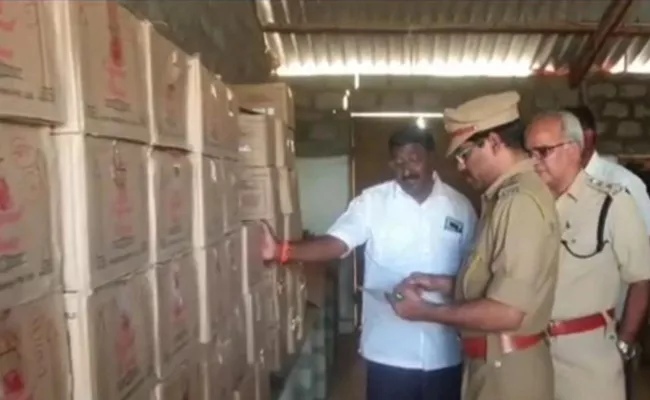 Police Seized Illegal Liquor From Narasaraopet TDP Leader - Sakshi