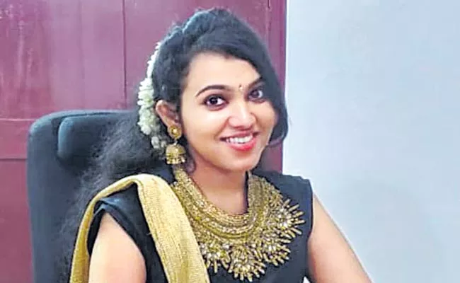 Chandni Nair Is Famous Through Social Media - Sakshi