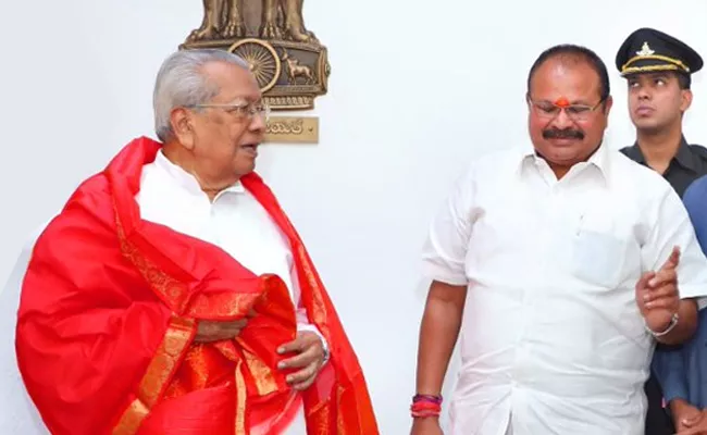 BJP State President Kanna Laxminarayana Meets AP Governor Biswabhusan Harichandan - Sakshi