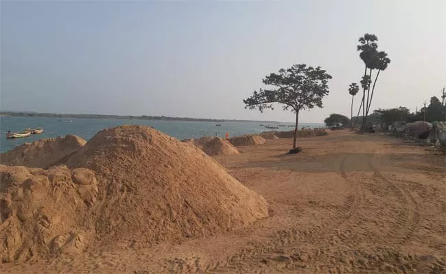 Green Signal For Sand Extraction West Godavari District - Sakshi