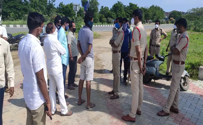 Unknown Kills Petrol Pump Employee While Sleeping in Nizamabad - Sakshi