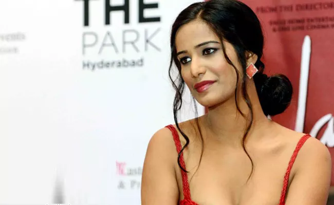 Poonam Pandey Revealed All About What Happened In Goa - Sakshi