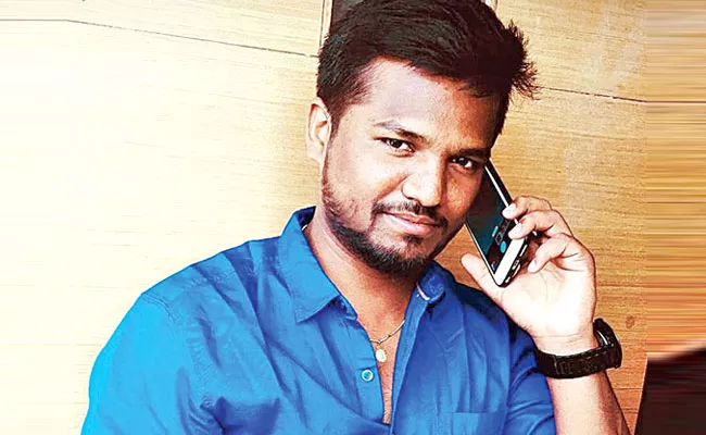Love Failure Siddipet Man Self Elimination During Phone Call With Lover - Sakshi