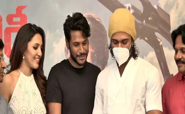 Vijay Devarakonda Launch Sundeep Kishan Gully Rowdy Teaser - Sakshi