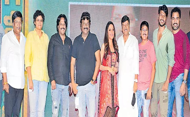 Kona Venkat Comments On CM YS Jagan At  Galli Rowdy First Look Launch - Sakshi