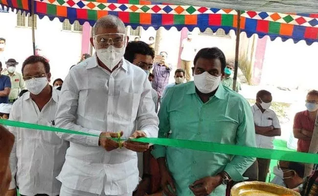 Minister Chelluboina Venu Gopala Krishna Started Sukumar Oxygen Plant In Rajol - Sakshi