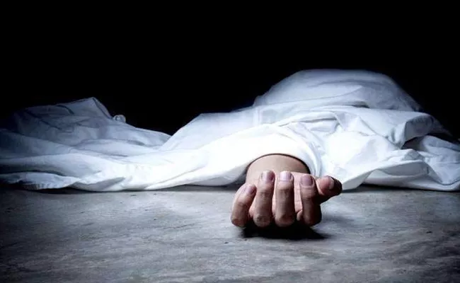 Women Dead Body Was Eaten By Rats And Ants In A Hospital Mortuary In Uttar Pradesh - Sakshi