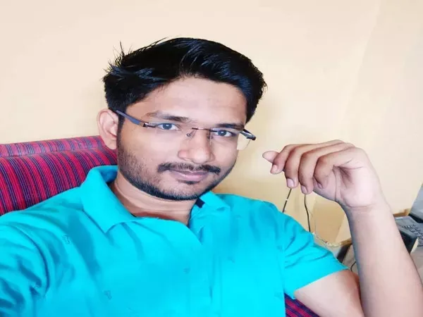 Maharashtra: Pune Vegetable Seller Son Got Dream Job At Us Amazon - Sakshi