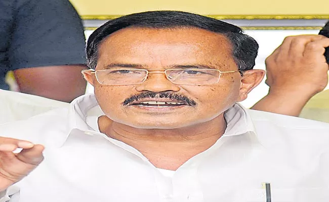 Motkupalli Narasimhulu Expresses Confidence Over Implementation Of Dalit Bandhu Scheme - Sakshi