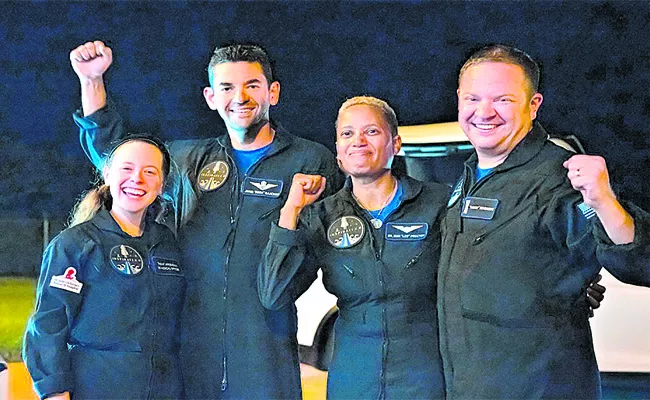 SpaceX Inspiration 4 Civilian Crew Completes 3 Day Mission Successfully Completed - Sakshi
