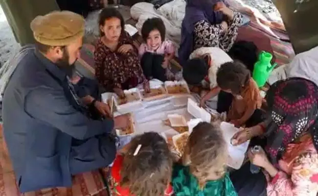 UN warns of looming food crisis in Afghanistan - Sakshi