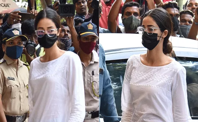 Ananya Panday Arrives At Ncb Office For Questioning - Sakshi