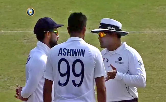 Ravichandran Ashwin Heat Argument With Umpire Nithin Menon - Sakshi