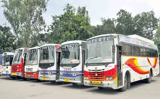 RTC MD Says Special Buses Arranged For Sankranti Festival Andhra Pradesh - Sakshi