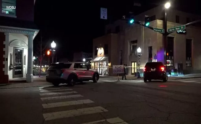 1 killed, 4 others injured in shooting at a hookah lounge near Virginia - Sakshi