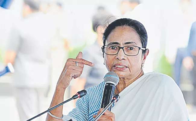 Mamata reaches out to regional parties to push for anti-BJP alliance - Sakshi