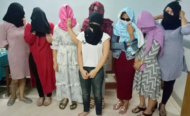 Prostitution Racket Busted, Three Held in Hubli Karnataka - Sakshi