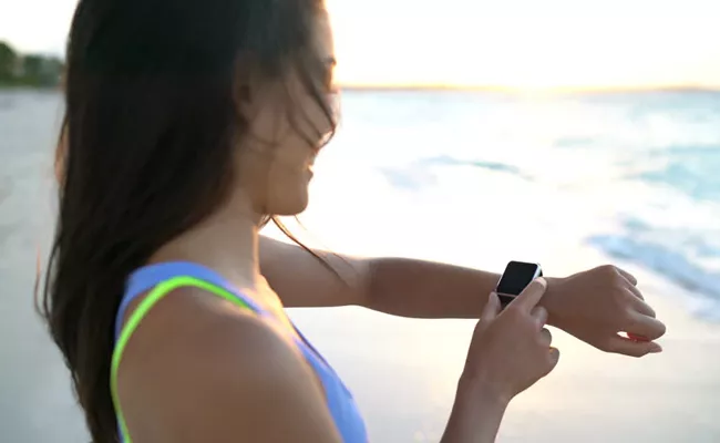 Google Recalls Over 1 Million Fitbit Ionic Smartwatches   - Sakshi