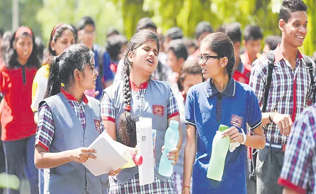 Tenth class public exams started in Andhra Pradesh - Sakshi