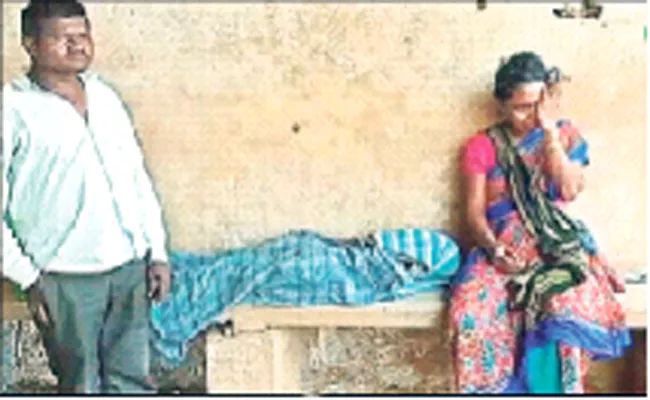 An Autodriver Who Dropped Off Sick Boy On The Road - Sakshi