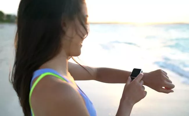 Two Women Are Suing Google Over Fitbit Burn Injuries - Sakshi