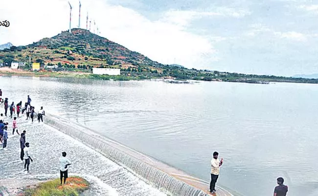 Krishna River Water Filled Singanamala Pond Anantapur - Sakshi