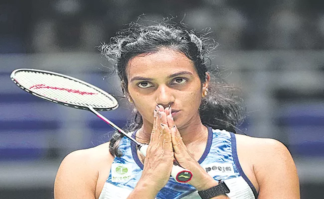 Malaysia Masters Badminton 2022: PV Sindhu, Saina Nehwal enters Prequarter Final - Sakshi