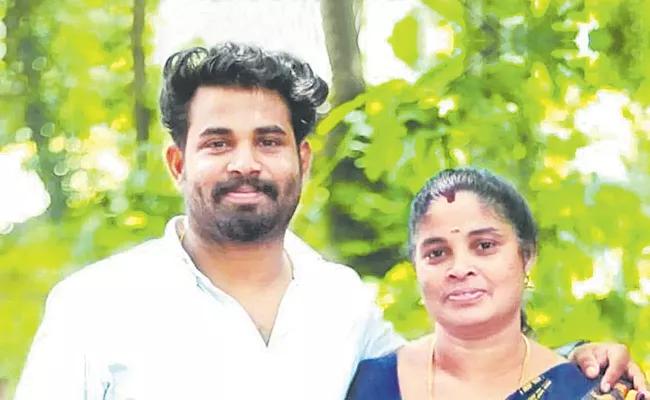 Mother and Son From Kerala Qualify Public Service Commission - Sakshi