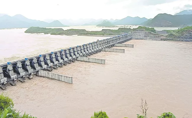 Polavaram first phase with irrigation water nearly 3 lakh acres - Sakshi