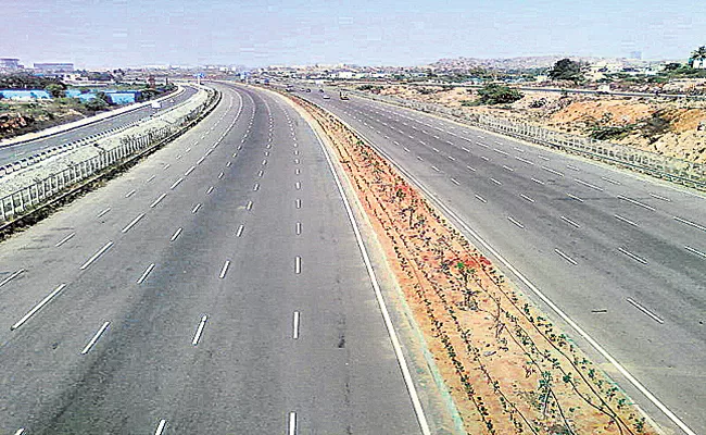 Another highway between Andhra Pradesh and Telangana States - Sakshi
