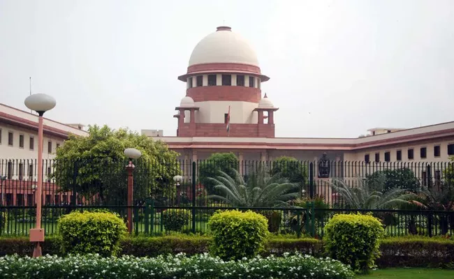 Police officers not required to do moral policing:The Supreme Court of India - Sakshi