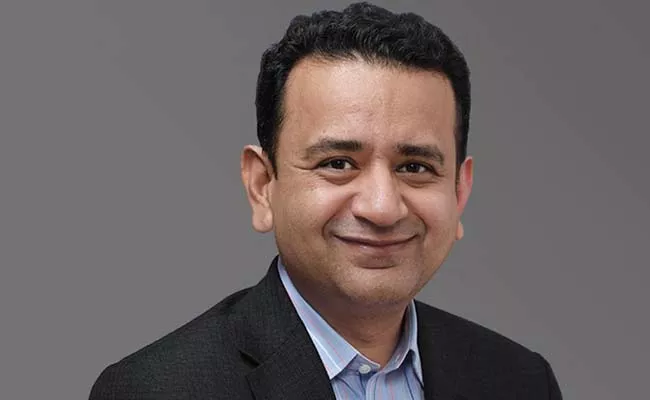 Infosys President Mohit Joshi Resigns To Join Tech Mahindra - Sakshi