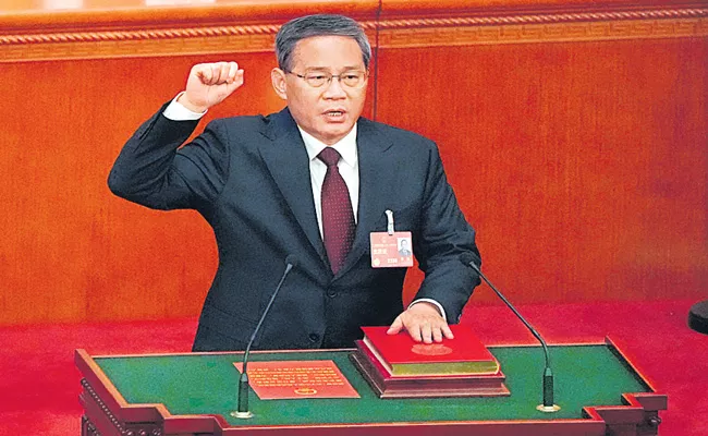 President Xi Jinping close aide Li Qiang confirmed as China new Premier by Parliament - Sakshi
