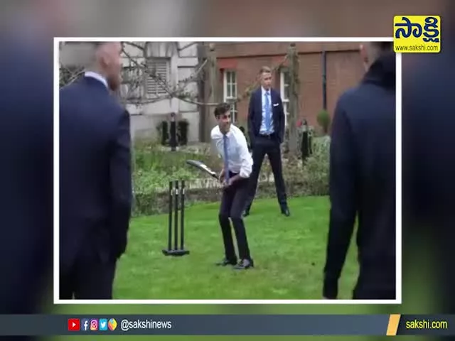 UK PM Rishi Sunak Playing Cricket With T20 Champions