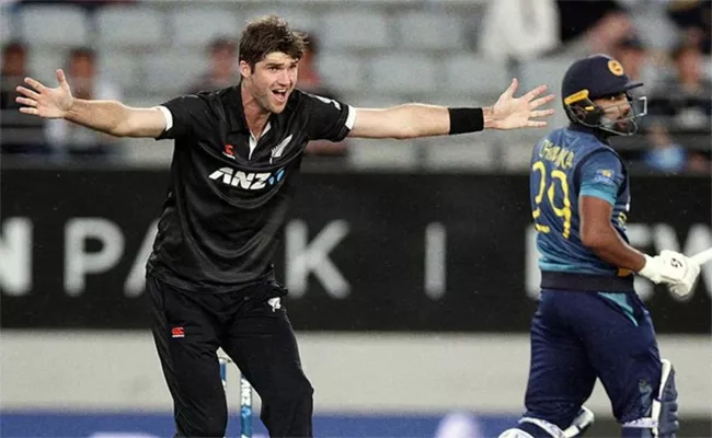 Henry Shipley Shines As New Zealand Beat Sri lanka In First ODI - Sakshi