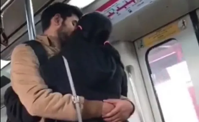 Delhi Metro Hasgtag Trending On Twitter For Lovers Misbehave In Metro - Sakshi