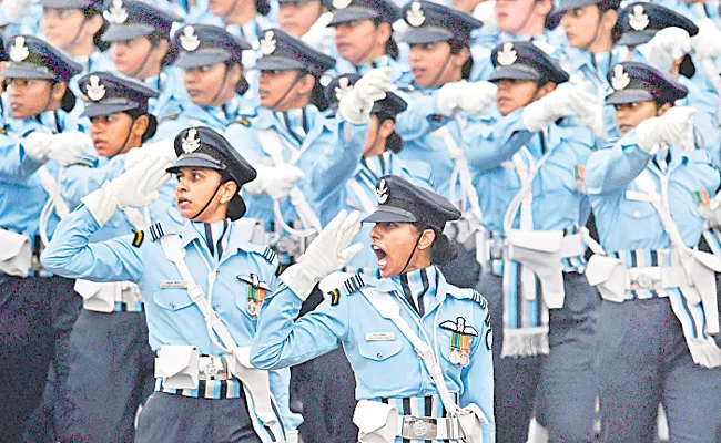 Defence Ministry to organise all women Republic Day parade in 2024  - Sakshi