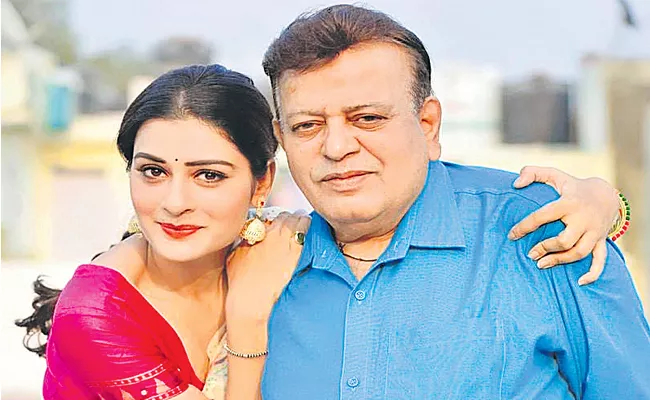 Father's Day 2023: Payal Rajput Talk About Her Father Vimal Kumar Rajput - Sakshi