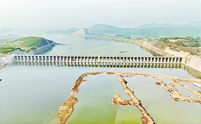 Gajendra Singh Shekawat Key meeting on Polavaram Project Funds - Sakshi