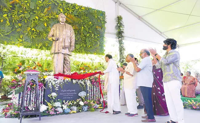 ANR 100th Birthday: Akkineni Nageswara Rao Statue Unveiled by Venkaiah Naidu - Sakshi