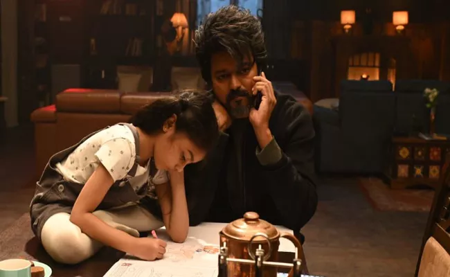Tamil Star Hero Vijay Starrer latest Movie Leo Leaked In Online - Sakshi