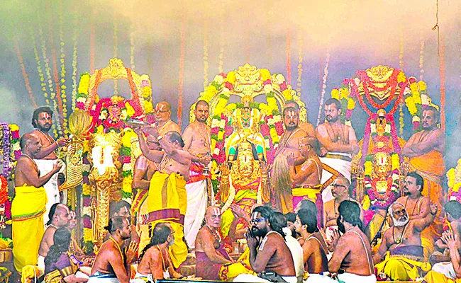 Vaikunta Ekadasi celebrations in telangana - Sakshi