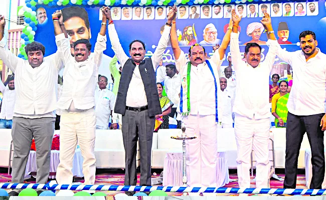 YSRCP Samajika Sadhikara Bus Yatra in Tirupati District - Sakshi