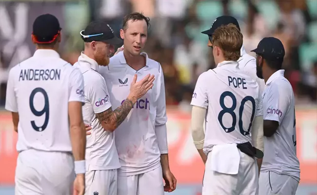 England head back to Abu Dhabi for recharge before Rajkot showdown - Sakshi