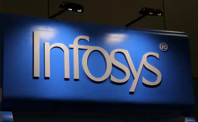 Infosys Foundation Grants Rs 33 Cr To Karnataka Police - Sakshi