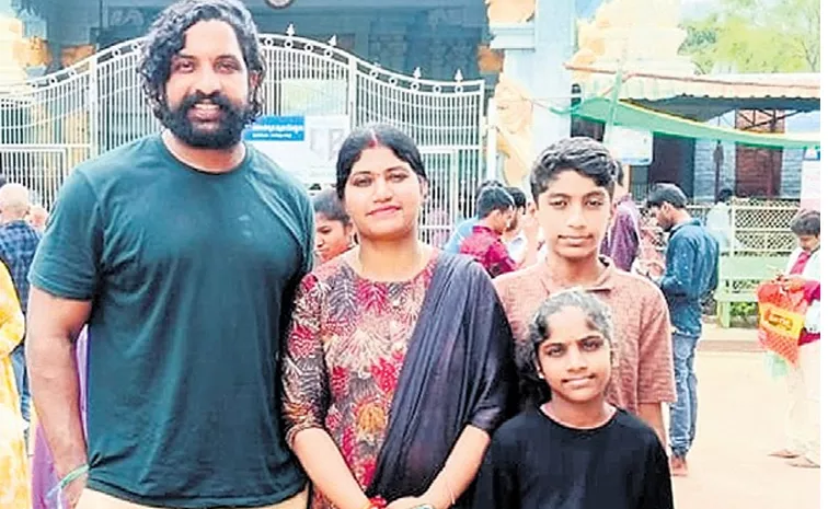 Balagam Actor Sanjay Krishna Visits Mahanandi Temple